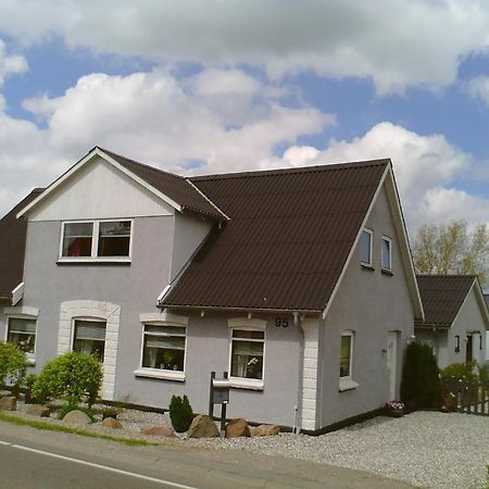 Svalegaarden Guesthouse Saerslev Екстер'єр фото