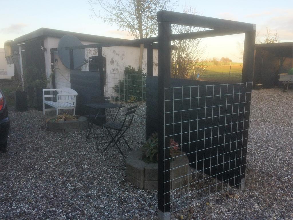 Svalegaarden Guesthouse Saerslev Екстер'єр фото