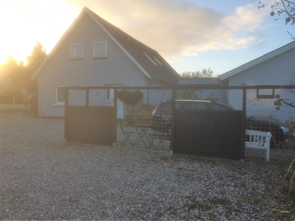 Svalegaarden Guesthouse Saerslev Екстер'єр фото