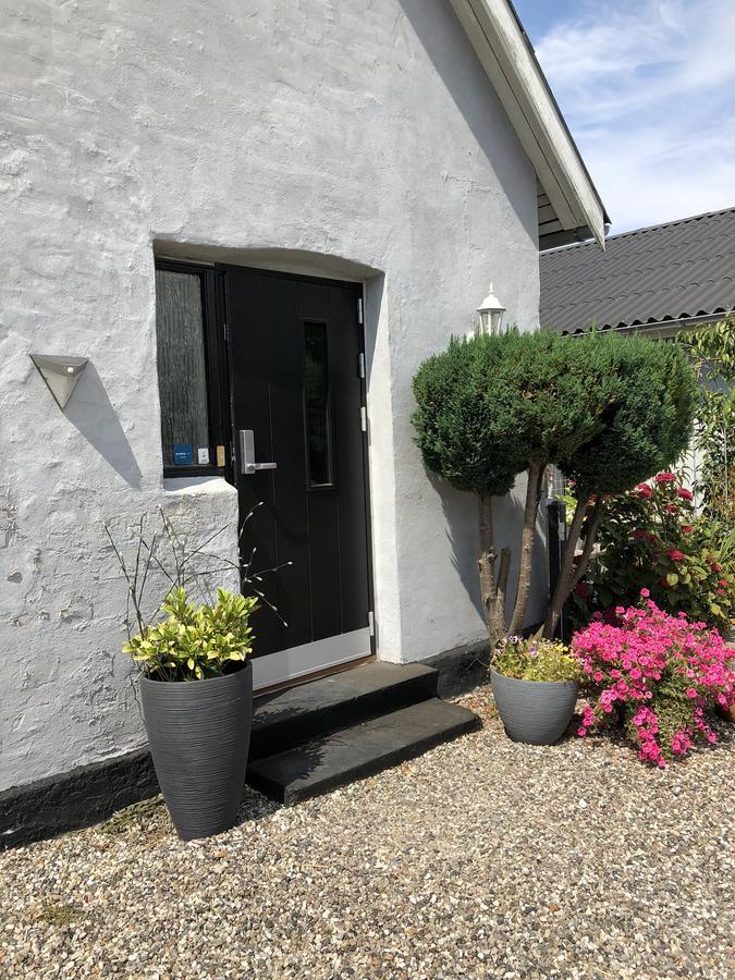 Svalegaarden Guesthouse Saerslev Екстер'єр фото